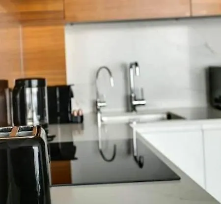 Smart Host * מינכן